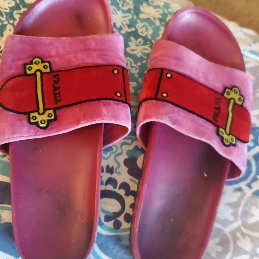 Authentic Prada sandals - Picture 8 of 9